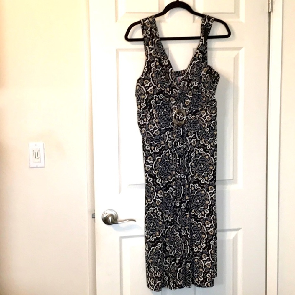 Cute Plus size dress — maybe for a summer wedding